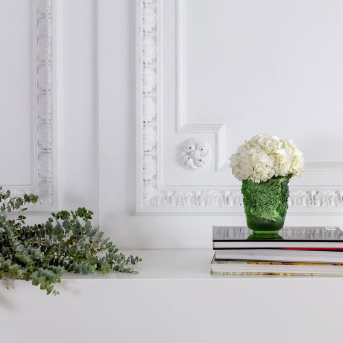 Peony small vase green – Pivoines Vert PM Lalique green
